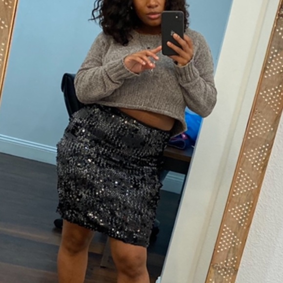 💫Sexy Sequin Skirt💫 - Picture 7 of 8